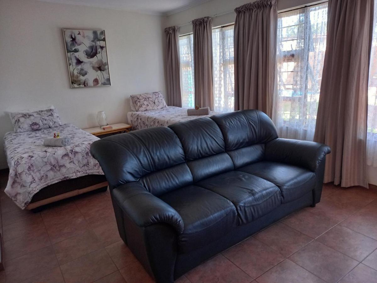 White Rose Guest House Vanderbijlpark Chambre photo